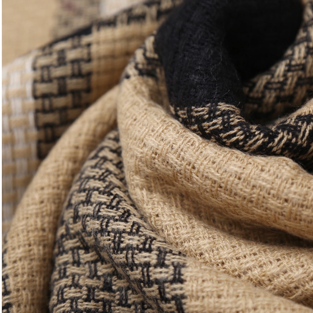 Beautiful Plaid blanket Scarf🚫FIRM🚫 - Picture 3 of 6